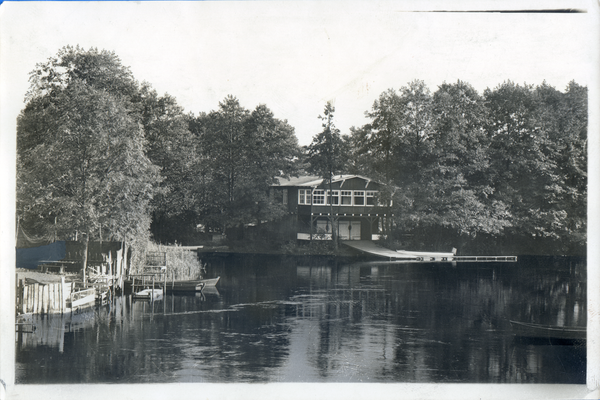 Johannisburg, Blick zum Bootshaus