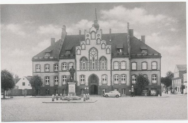 Johannisburg, Rathaus