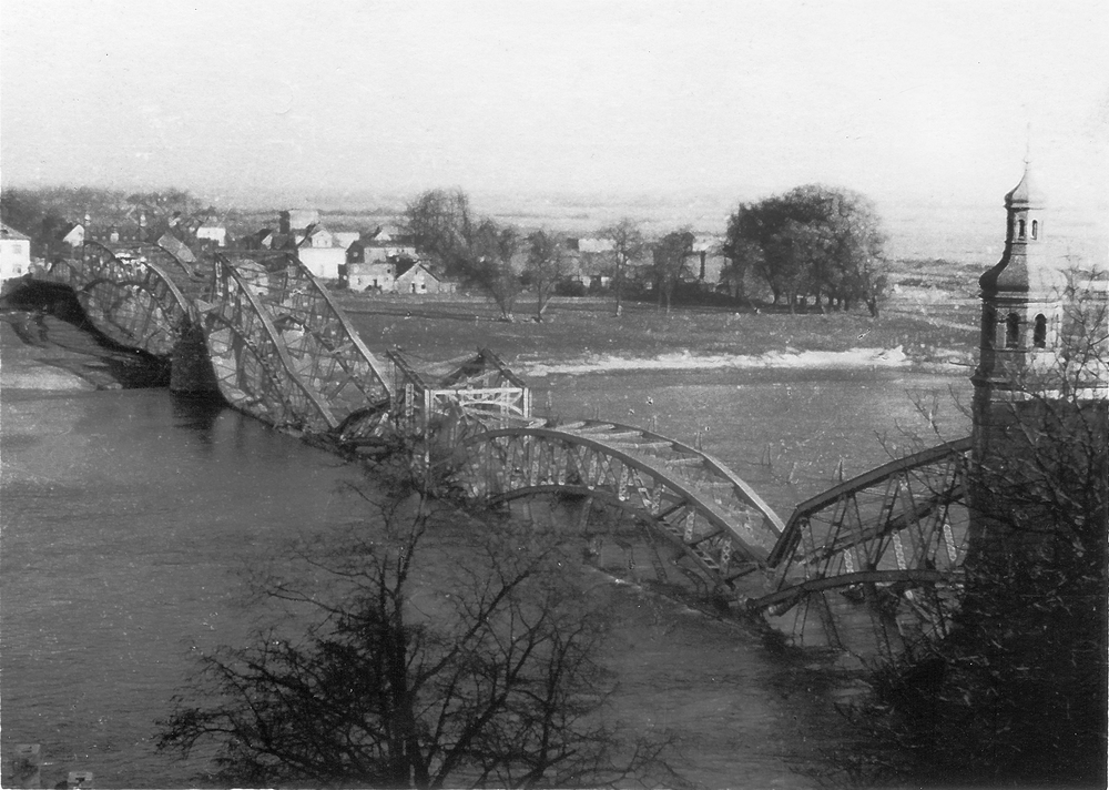 Tilsit, Die gesprengte Luisen-Brücke