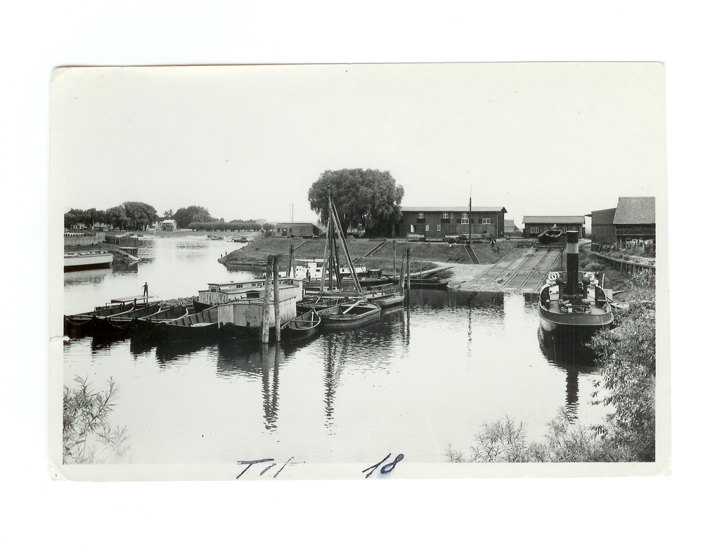 Tilsit, Im Städtischen Hafen