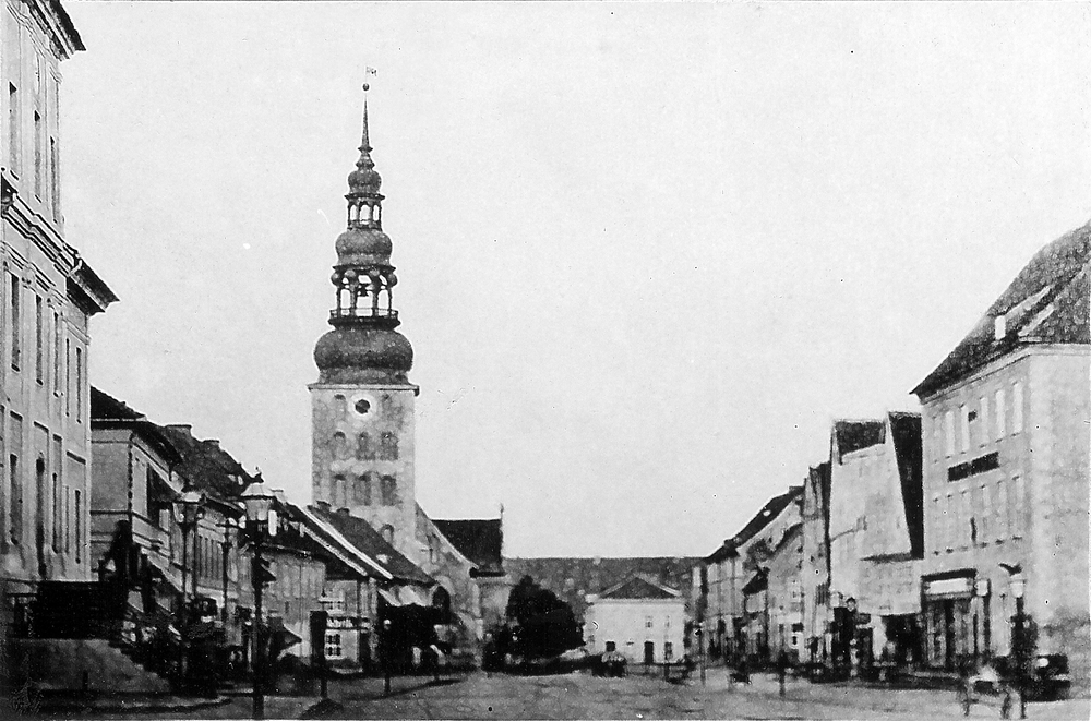 Tilsit, Deutsche Str. zwischen Deutscher Kirche und Rathaus