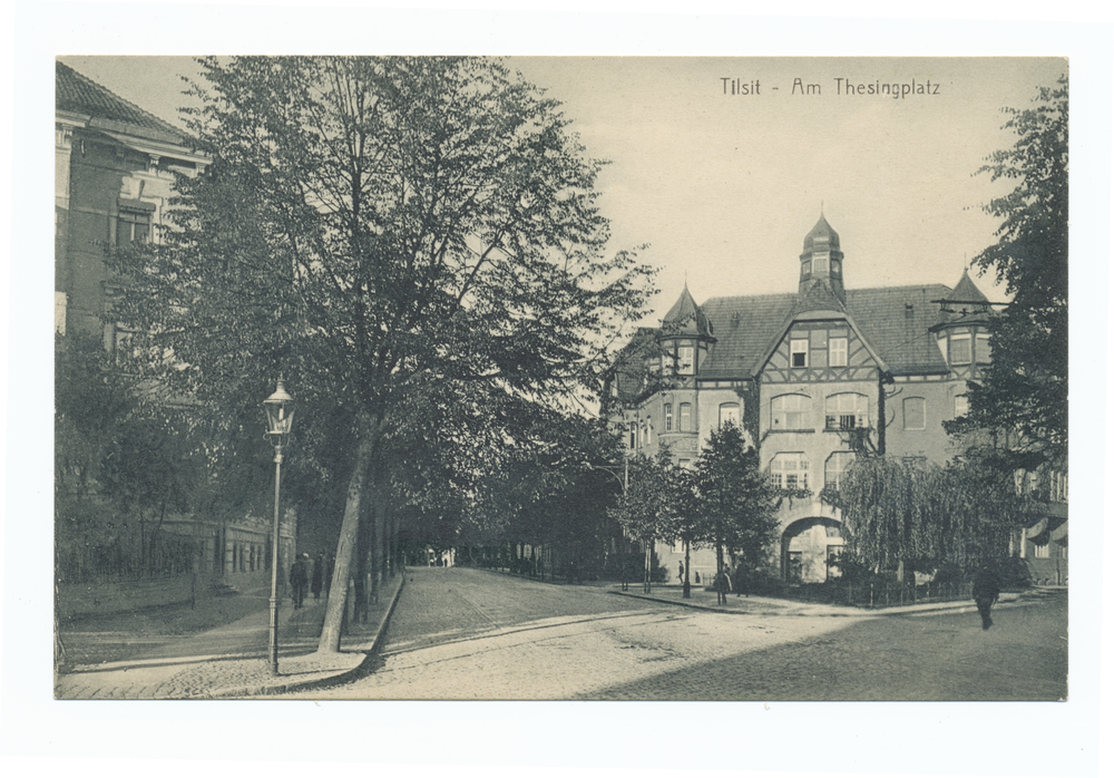 Tilsit, Thesingplatz, Eckhaus Clausius- und Grabenstr., Blick in die Clausiusstr.