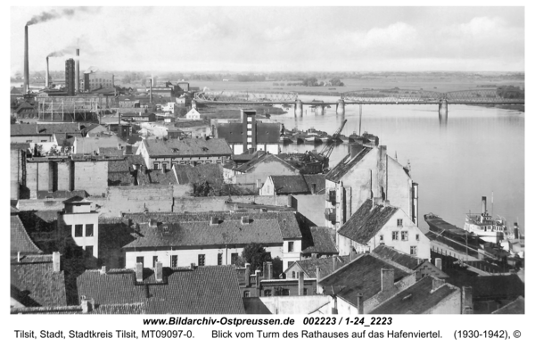 Tilsit, Blick vom Turm des Rathauses auf das Hafenviertel