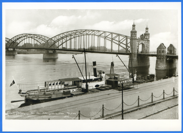 Tilsit, Kai-Anlagen an der Memelstr., Blick zur Luisen-Brücke