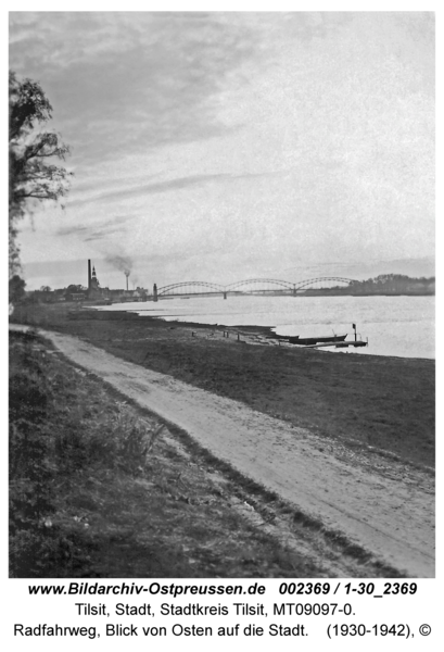 Tilsit, Radfahrweg, Blick von Osten auf die Stadt