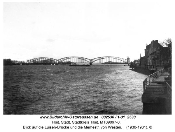 Tilsit, Blick auf die Luisen-Brücke und die Memestr. von Westen