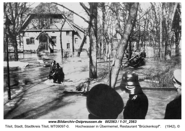 Tilsit, Hochwasser in Übermemel, Restaurant "Brückenkopf"