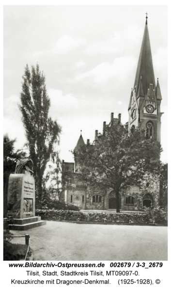 Tilsit, Kreuzkirche mit Dragoner-Denkmal
