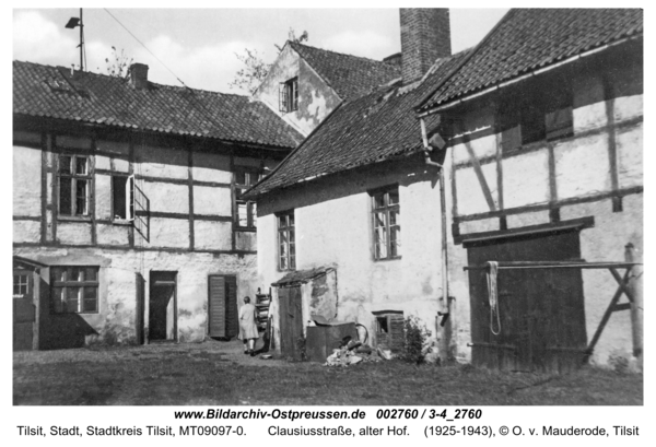 Tilsit, Clausiusstraße, alter Hof