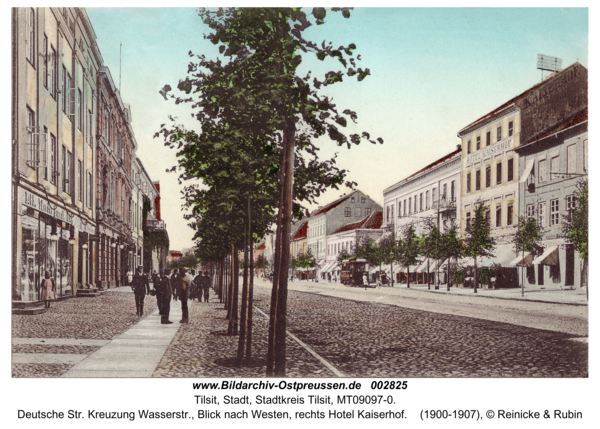 Tilsit, Deutsche Str. Kreuzung Wasserstr., Blick nach Westen, rechts Hotel Kaiserhof