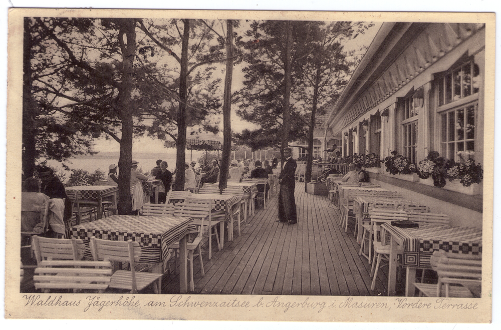 Angerburg Kr. Angerburg, Waldhaus Jägerhöhe am Schwenzaitsee, vordere Terrasse