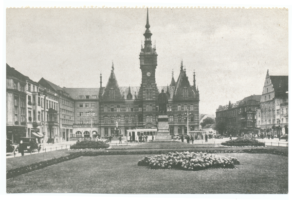 Elbing, Friedrich-Wilhelm-Platz mit Rathaus