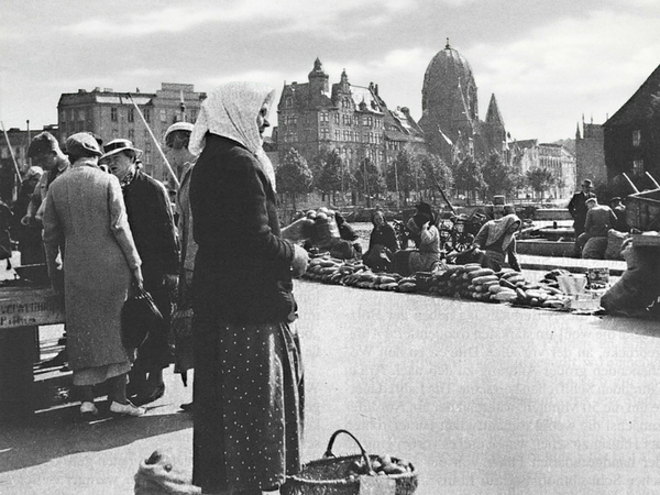 Königsberg (Pr.), Gemüsemarkt am Pregel