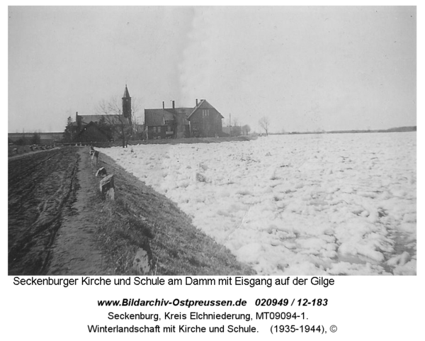 Seckenburg, Winterlandschaft mit Kirche und Schule