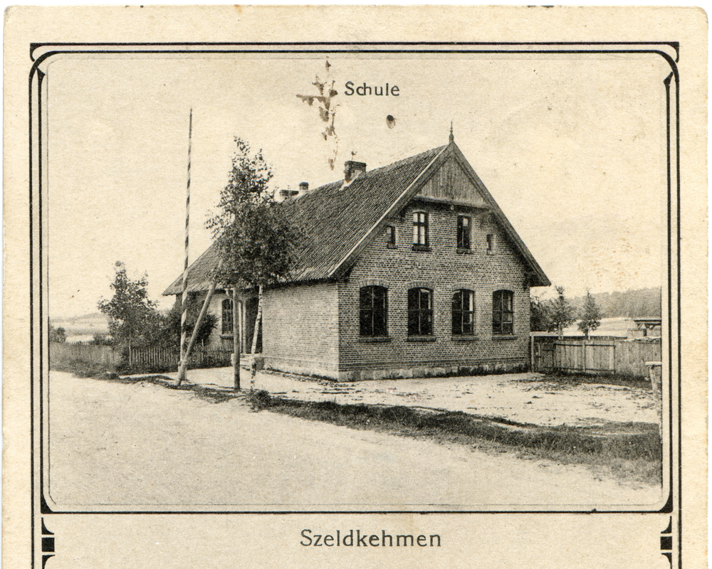 Szeldkehmen, Schule