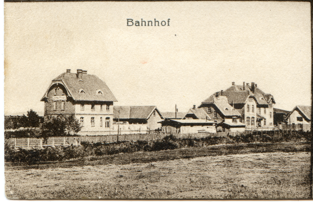 Szittkehmen, Bahnhof sowie Wohgebäude für Bedienstete