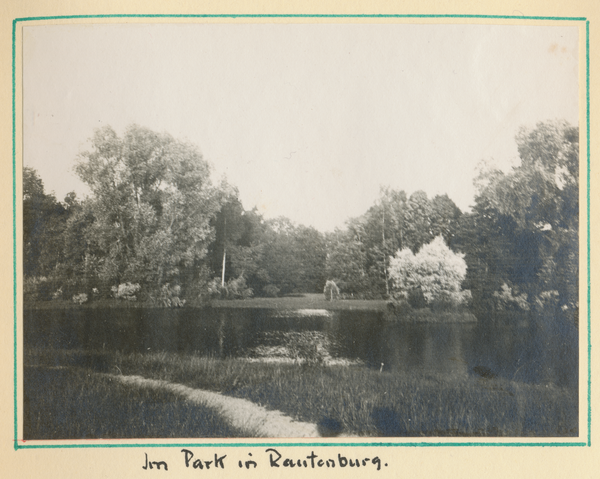 Rautenburg, Im Schlosspark