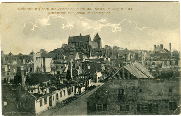 Neidenburg, Nach der Zerstörung , Gartenstraße mit Schloss im Hintergrund