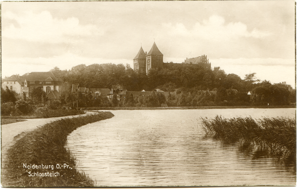 Neidenburg, Blick vom Schlossteich auf das Schloss