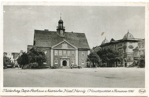 Neidenburg, Rathaus und historisches Hotel Hennig