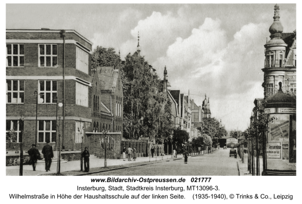 Insterburg, Wilhelmstraße in Höhe der Haushaltsschule auf der linken Seite