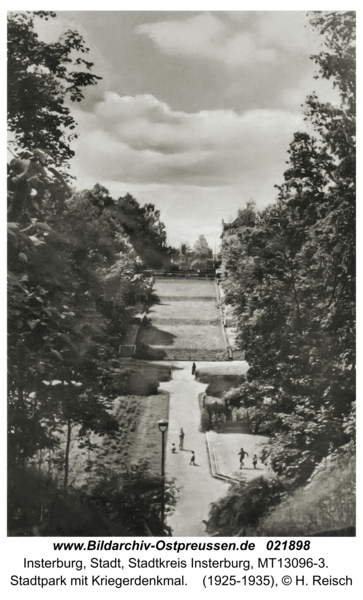Insterburg, Stadtpark mit Kriegerdenkmal