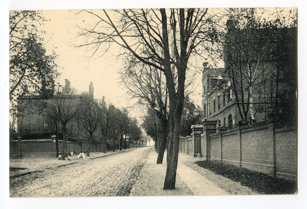 Gumbinnen, Kaserne der 1. Abt. des Feld-Artillieriereg. Prinz August von Preußen mit Kgl. Garnisonlazarett