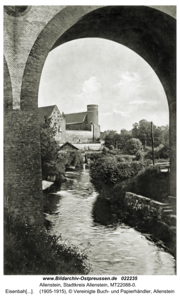 Allenstein, Eisenbahnbrücke mit Blick auf das Schloß