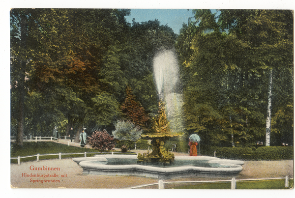 Gumbinnen, Hindenburgstraße mit Springbrunnen