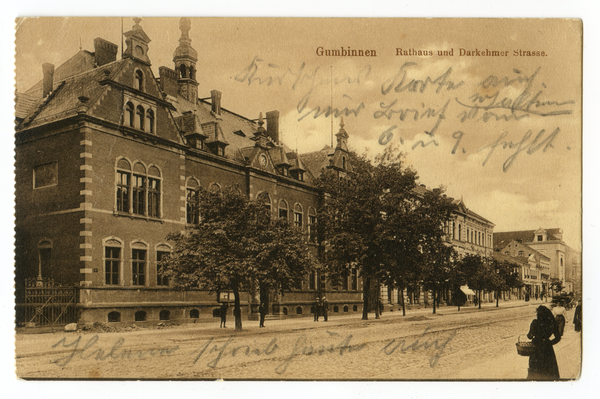 Gumbinnen, Rathaus und Darkehmer Straße