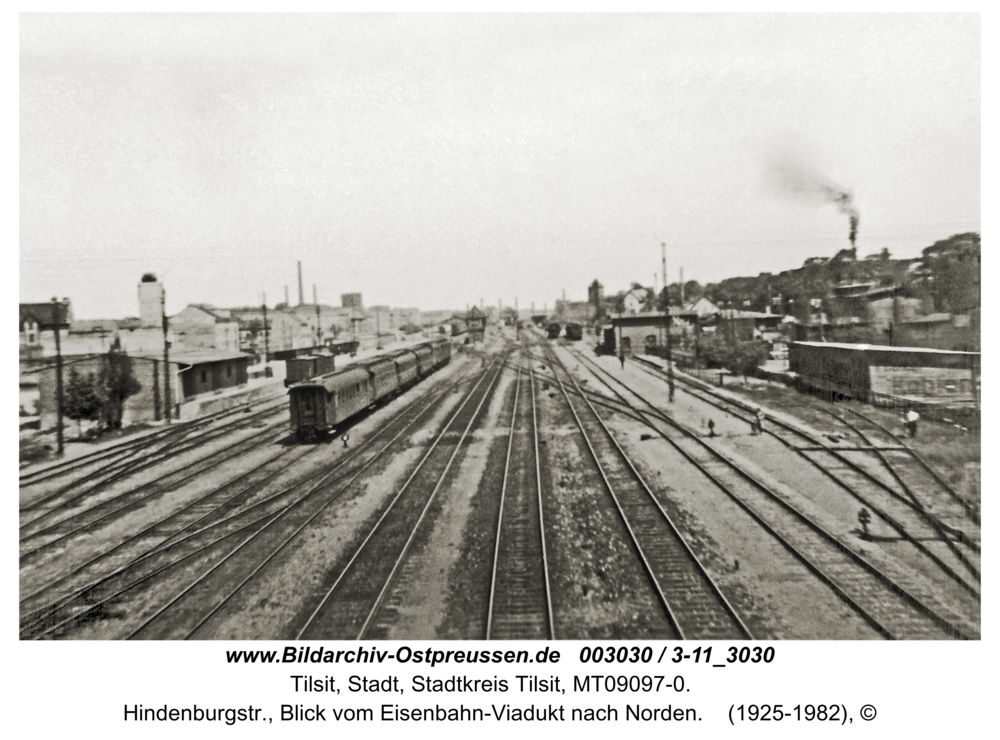 Tilsit, Hindenburgstr., Blick vom Eisenbahn-Viadukt nach Norden