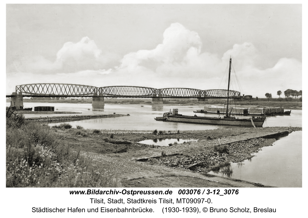 Tilsit, Städtischer Hafen und Eisenbahnbrücke