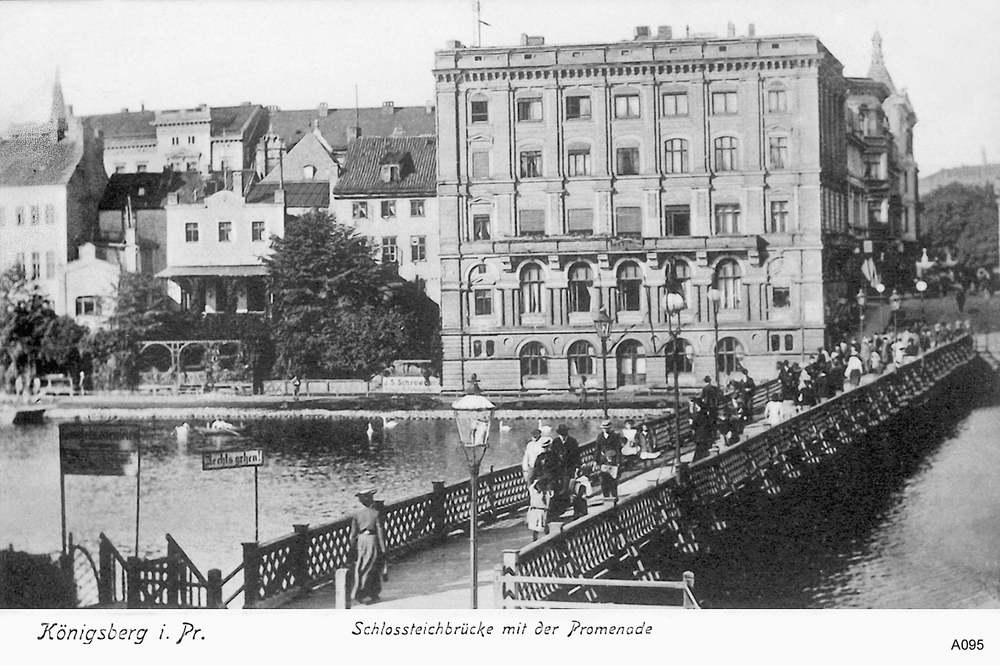 Königsberg, Schloßteichbrücke mit der Promenade