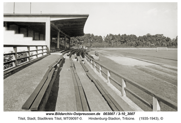 Tilsit, Hindenburg-Stadion, Tribüne