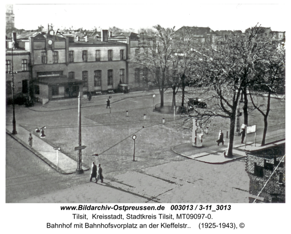 Tilsit, Bahnhof mit Bahnhofsvorplatz an der Kleffelstr.
