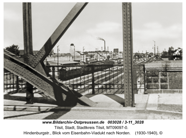 Tilsit, Hindenburgstr., Blick vom Eisenbahn-Viadukt nach Norden