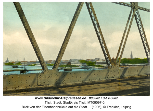 Tilsit, Blick von der Eisenbahnbrücke auf die Stadt