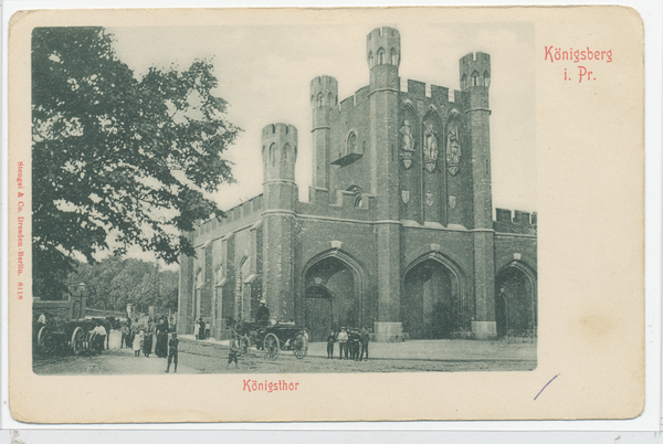 Königsberg, Königstor mit Menschengruppe und Pferdefuhrwerk