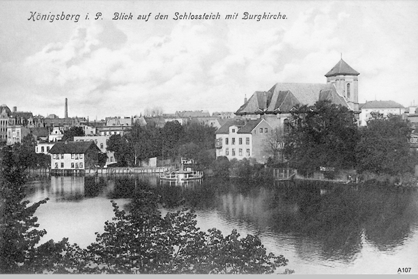 Königsberg, Blick auf den Schloßteich mit Burgkirche