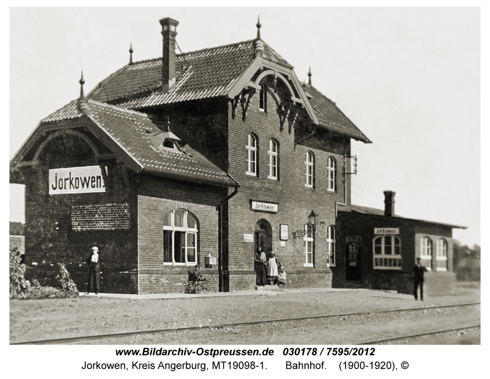 Jorkowen, Bahnhof