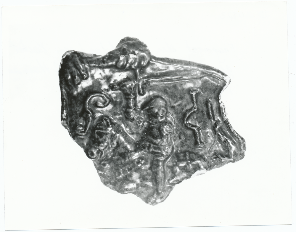 Memel, Museum, Fragment einer schildartigen Kachel