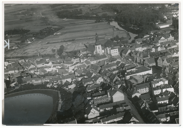 Insterburg, Alter Markt mit Lutherkirche, Luftbild