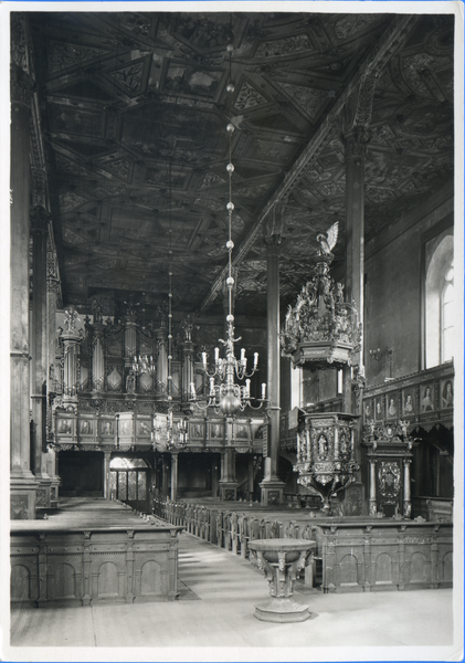 Insterburg, Lutherkirche, Blick zur Kanzel