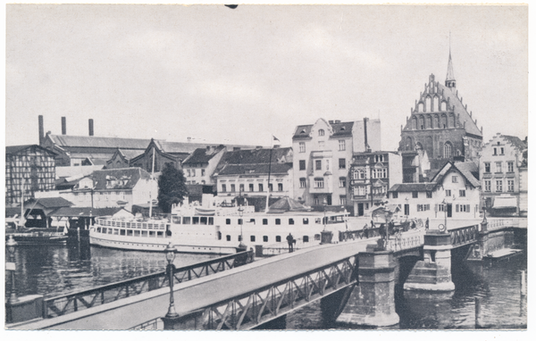 Elbing, Dampferanlegestelle, Marienkirche und Leegebrücke