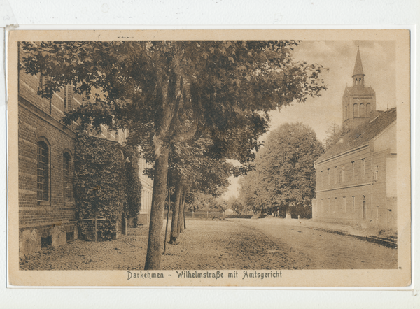 Darkehmen, Wilhelmstraße mit Amtsgericht