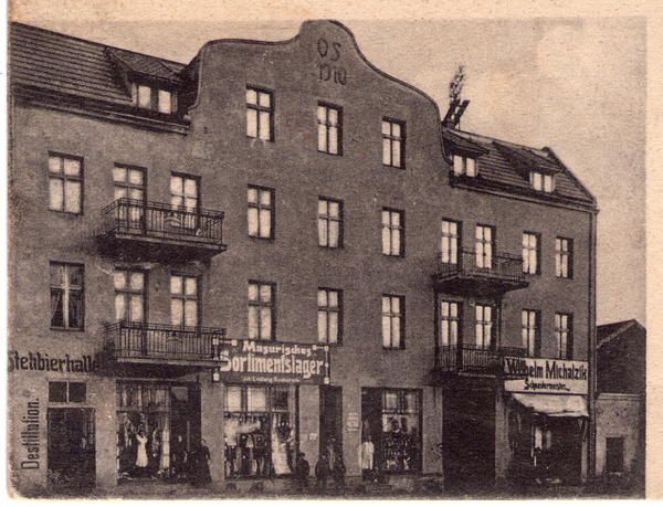 Arys, Geschäftshaus