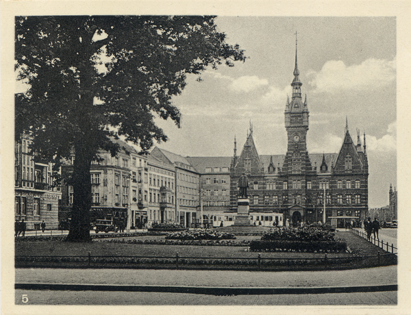 Elbing, Friedrich-Wilhelm-Platz mit Rathaus