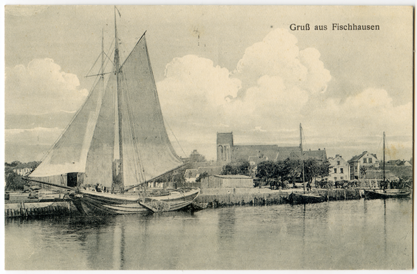 Fischhausen, Hafen und Blick auf die Stadt