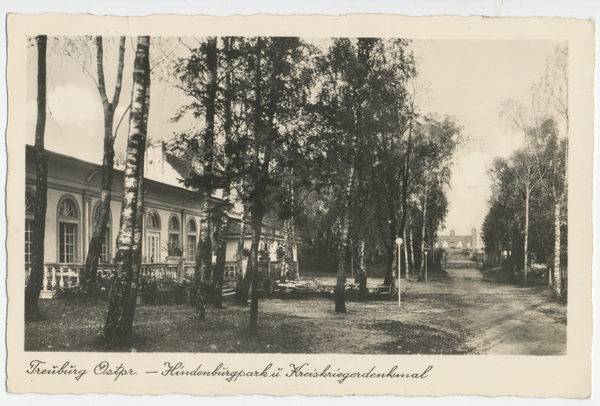 Treuburg, Hindenburgpark und Kriegerdenkmal