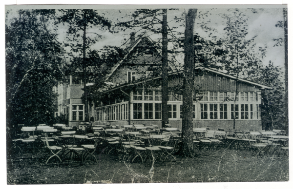 Bärwalde, Waldschlößchen, Gartenseite